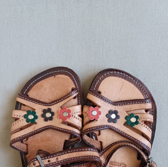 Toddler Handmade Mexican Guaraches - Picture 2 of 8